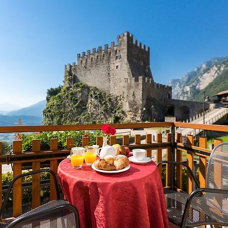 Hotel Antica Croce - Gardaslowemotion Тенно Екстер'єр фото