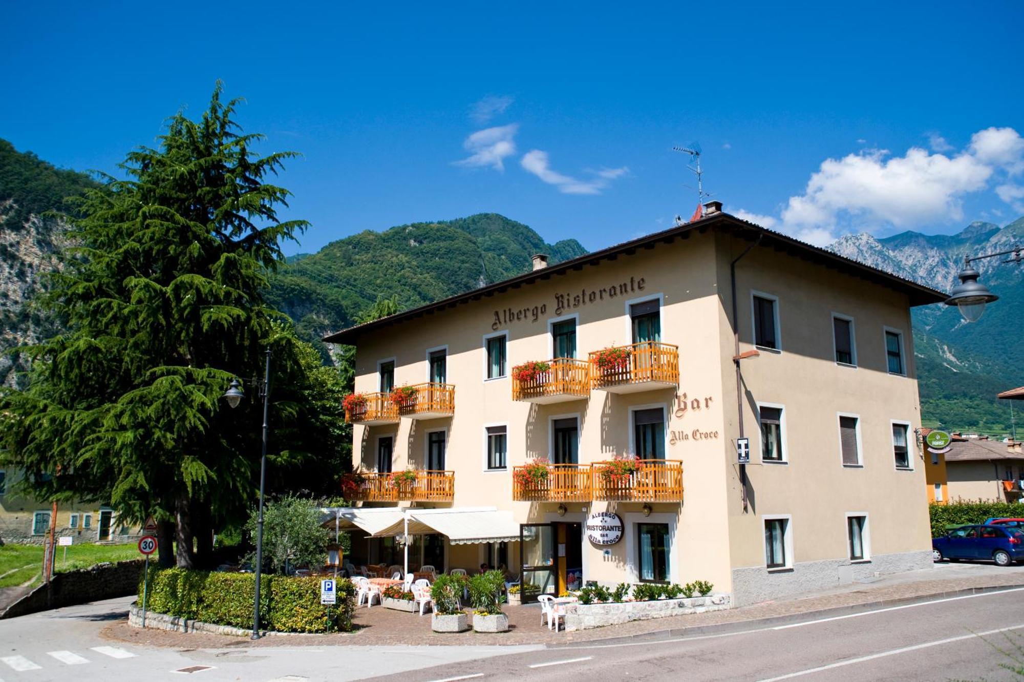 Hotel Antica Croce - Gardaslowemotion Тенно Екстер'єр фото