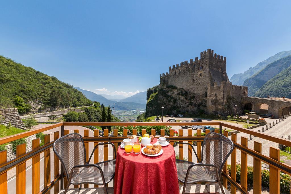 Hotel Antica Croce - Gardaslowemotion Тенно Екстер'єр фото